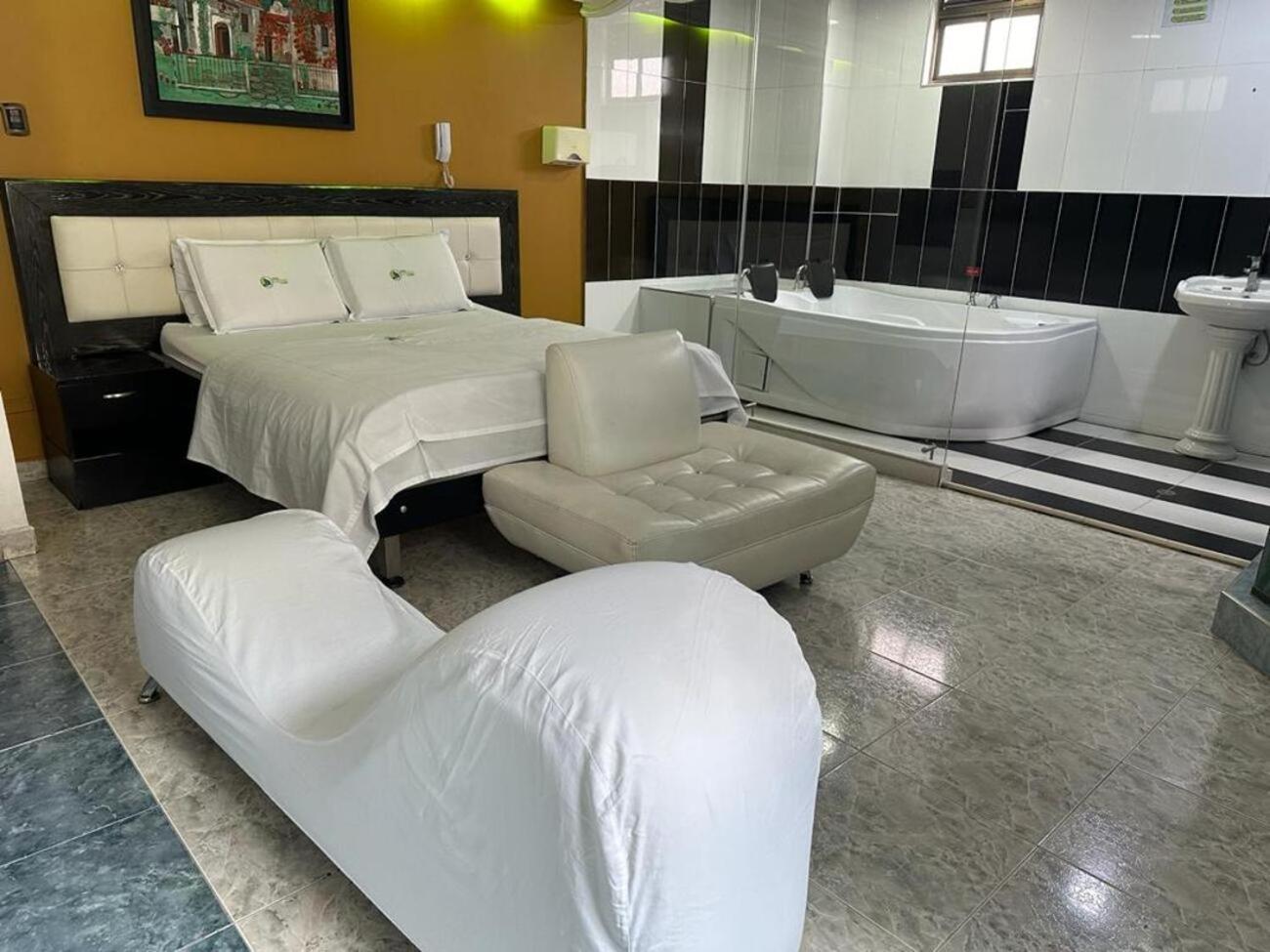Hotel Bosque Chapinero ボゴタ エクステリア 写真