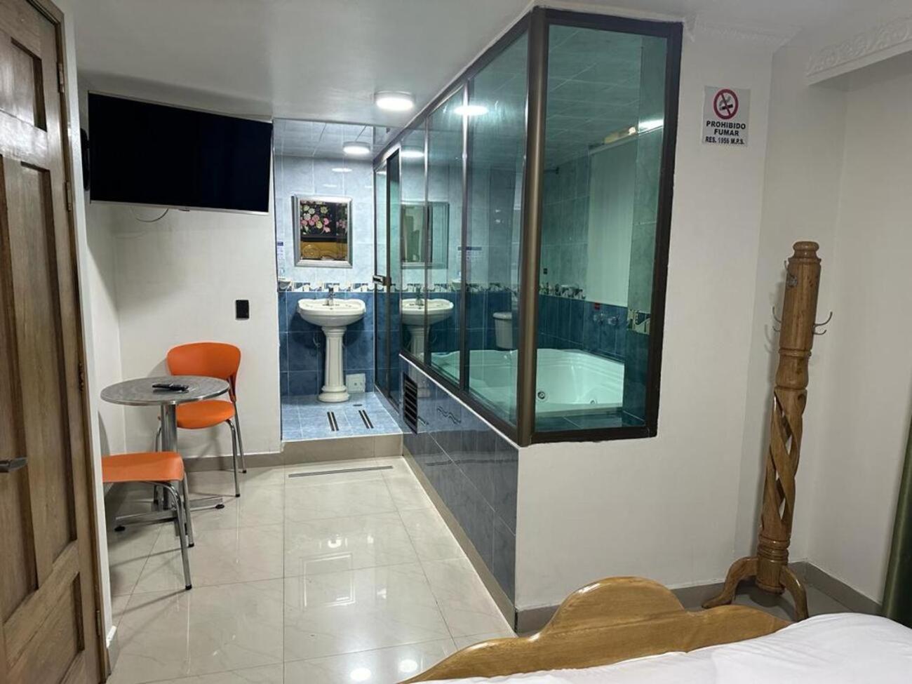 Hotel Bosque Chapinero ボゴタ エクステリア 写真