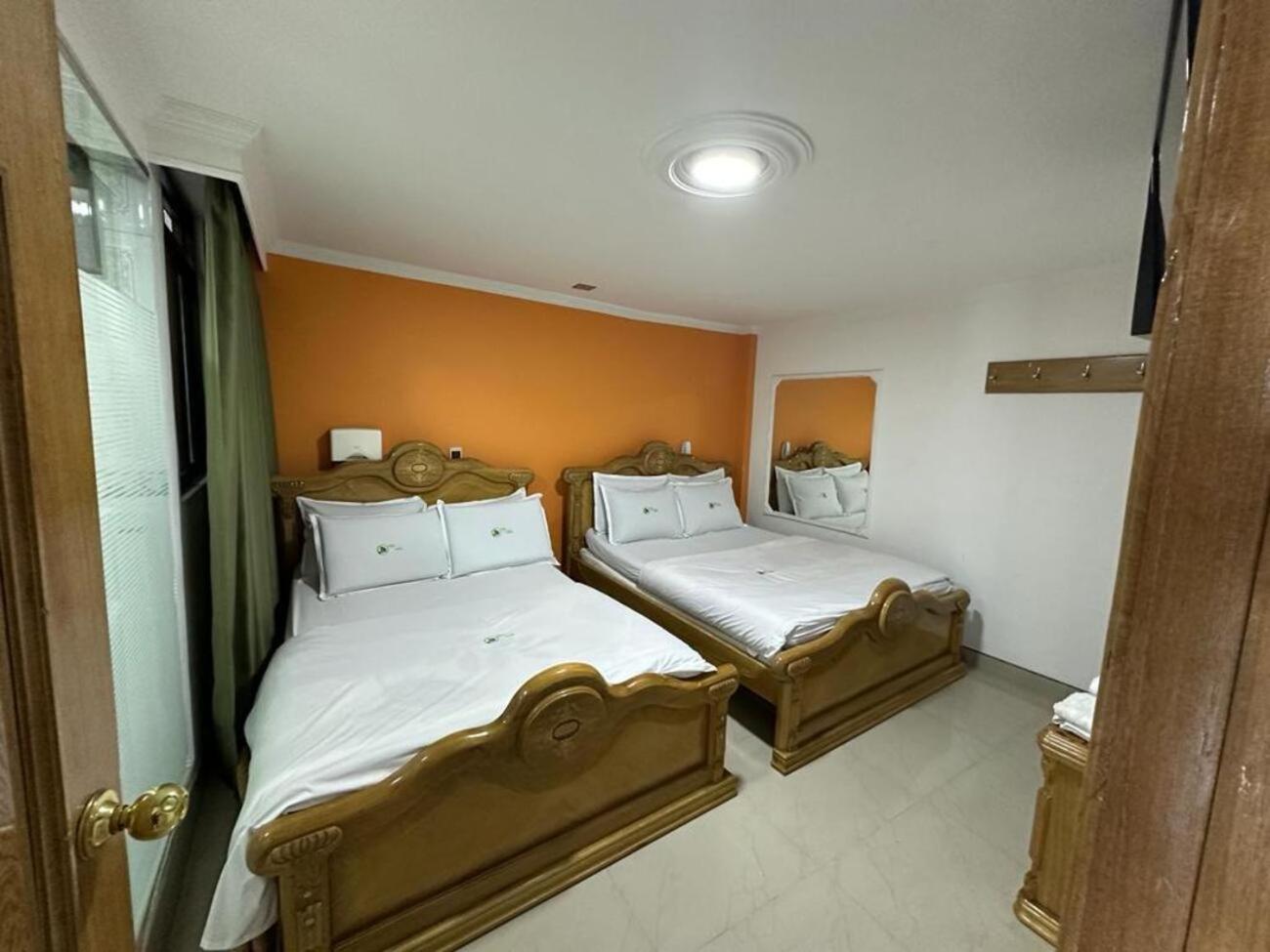 Hotel Bosque Chapinero ボゴタ エクステリア 写真