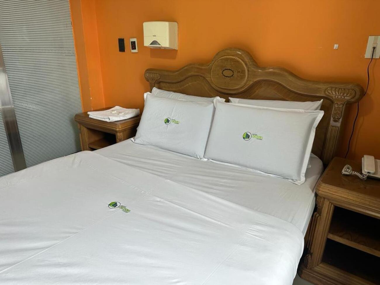 Hotel Bosque Chapinero ボゴタ エクステリア 写真